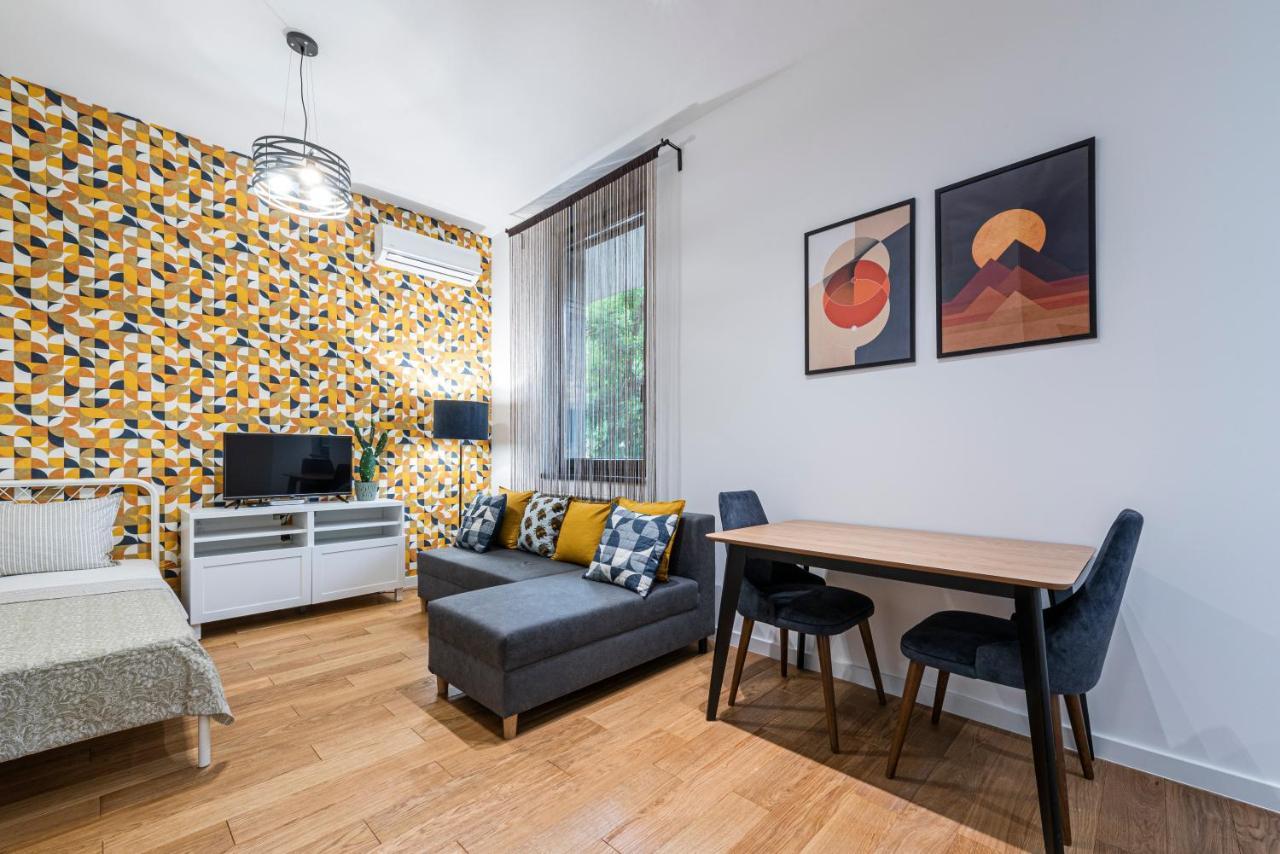 Vertigo Modern Studio-Free Private Parking-Fast Wi-Fi Novi Sad Eksteriør billede