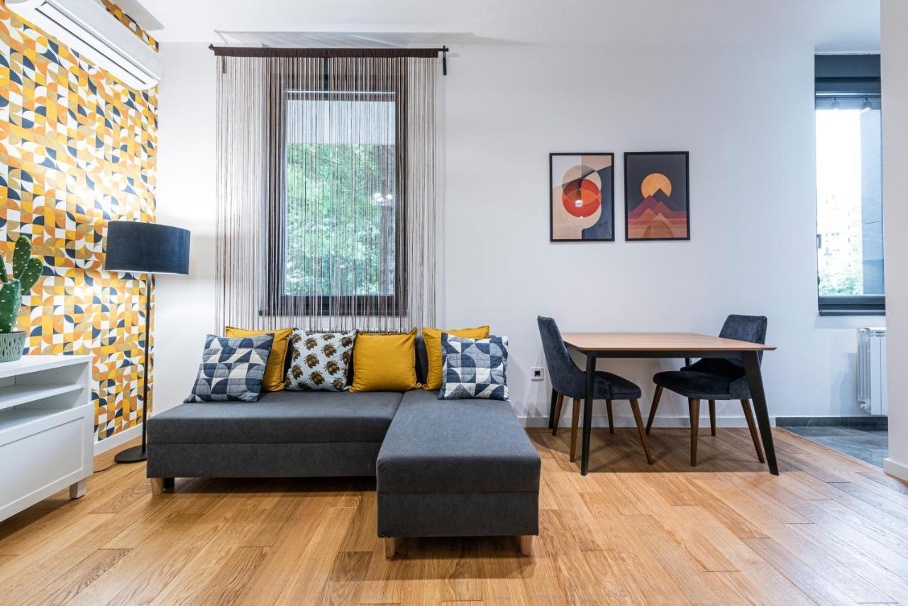 Vertigo Modern Studio-Free Private Parking-Fast Wi-Fi Novi Sad Eksteriør billede