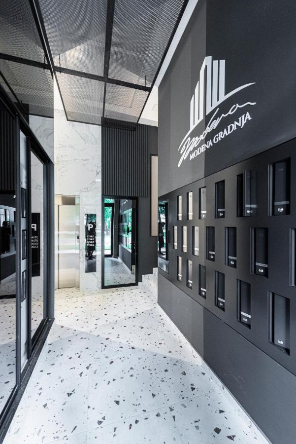 Vertigo Modern Studio-Free Private Parking-Fast Wi-Fi Novi Sad Eksteriør billede