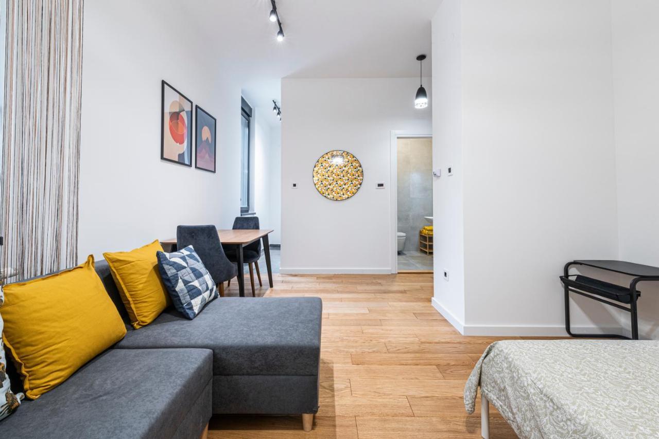 Vertigo Modern Studio-Free Private Parking-Fast Wi-Fi Novi Sad Eksteriør billede